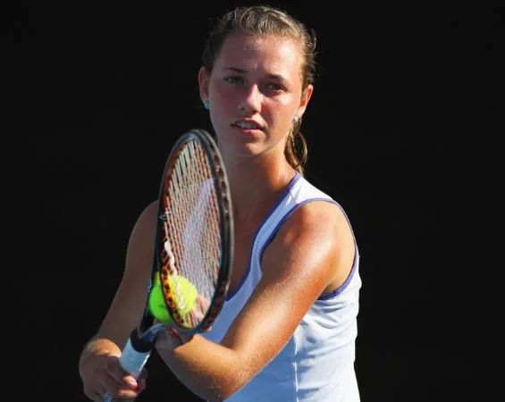 691214eaa6c210eda38fe31f_tennis-4.webp